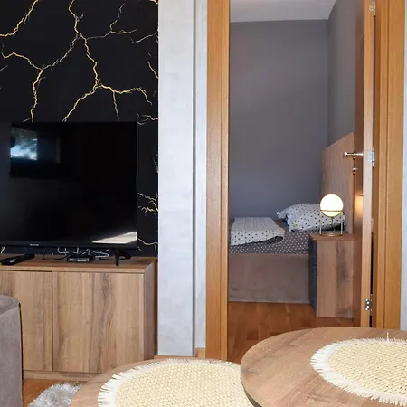 Zlatiborski Vuk شقة *