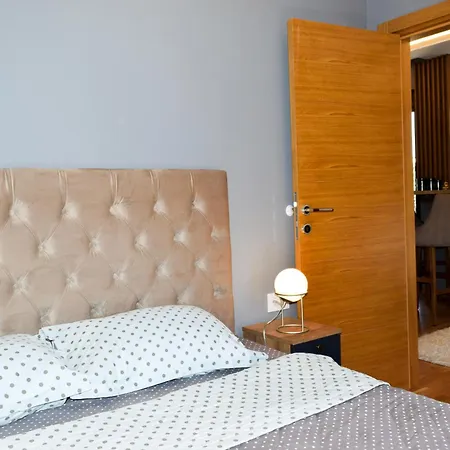 Zlatiborski Vuk شقة *